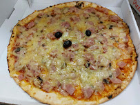 Photos du propriétaire du Pizzas à emporter Karlito pizz à Saint-Siméon-de-Bressieux - n°3