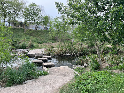 Riverwalk: Blue Star Trailhead