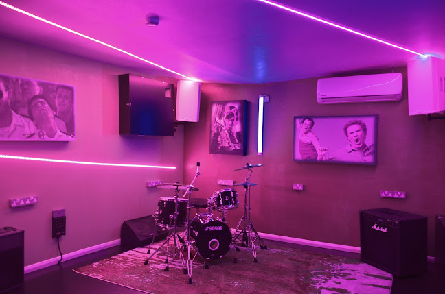 Reviews of Ridiculously Cool Music Studios in Worthing - Music store