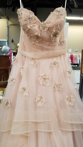 Bridal Shop «The Shabby Chic Bride consignment shop», reviews and photos, 2195 Hyacinth St NE #191, Salem, OR 97301, USA