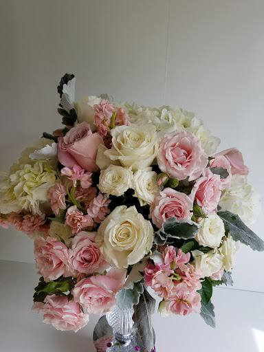 Wholesale Florist «Green Village Flowers», reviews and photos, 5457 Keystone Ct, Plainfield, IL 60586, USA