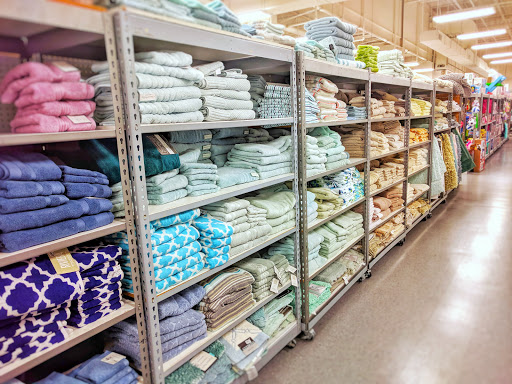 Home Goods Store «Tuesday Morning», reviews and photos, 2325 S Stemmons Fwy #103, Lewisville, TX 75067, USA