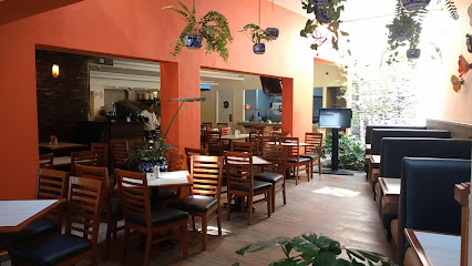 Restaurante La Ciudad de los Almuerzos - Mar Mediterráneo 2171, Country Club, 44610 Guadalajara, Jal., Mexico
