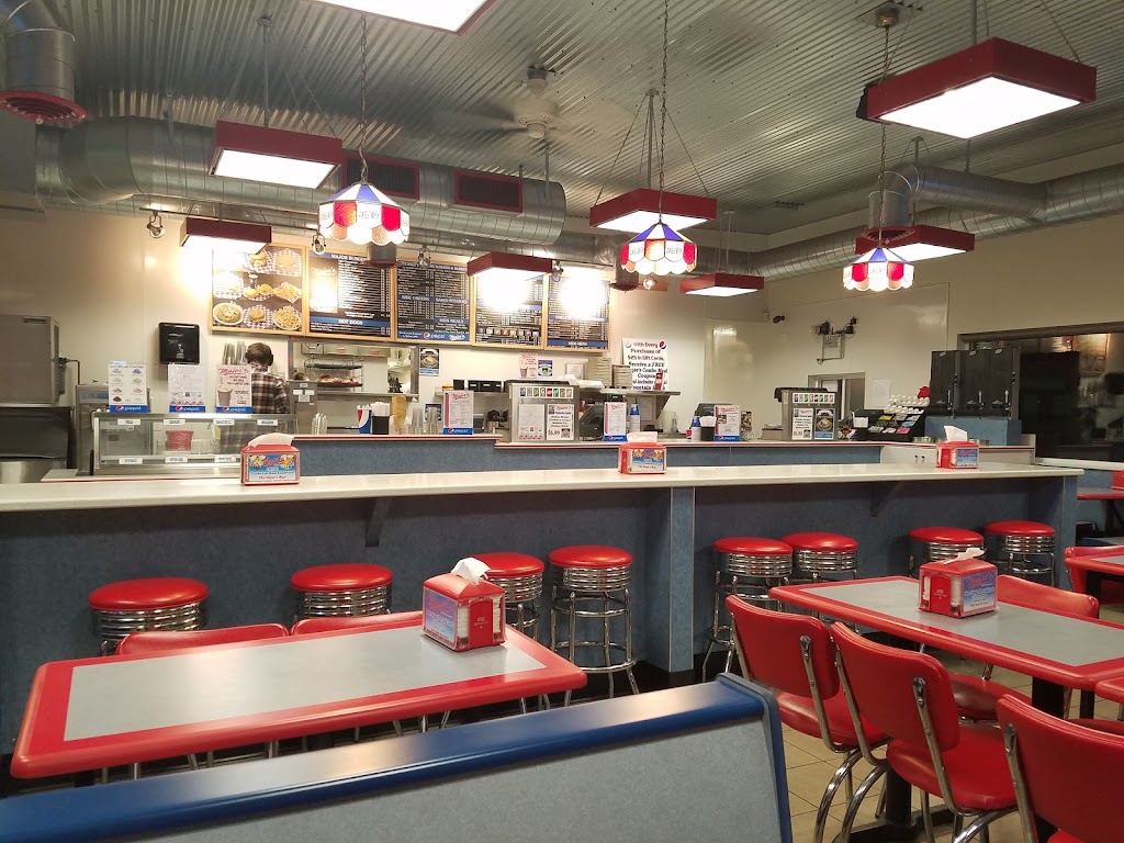 Major's Burgers on 3rd 98903