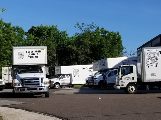 Moving and Storage Service «Two Men and a Truck», reviews and photos, 161 Boro Line Rd, King of Prussia, PA 19406, USA