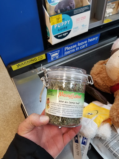 Pet Supply Store «PetSmart», reviews and photos, 3220 W Shaw Ave, Fresno, CA 93711, USA