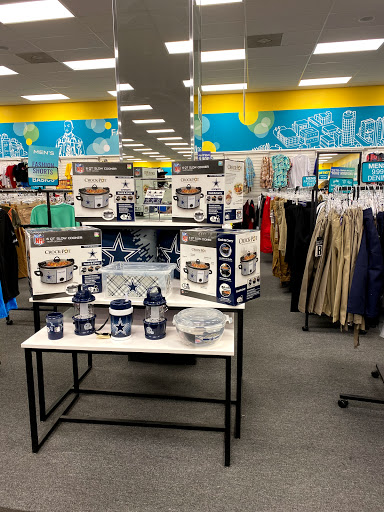 Shopping Mall «New Landing Mall», reviews and photos, Troost Ave & E Meyer Blvd, Kansas City, MO 64131, USA