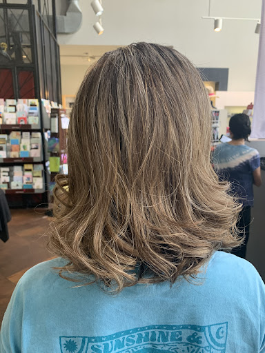 Beauty Salon «Daireds Hair Salon & Day Spa», reviews and photos, 2400 I-20 Frontage Rd, Arlington, TX 76017, USA