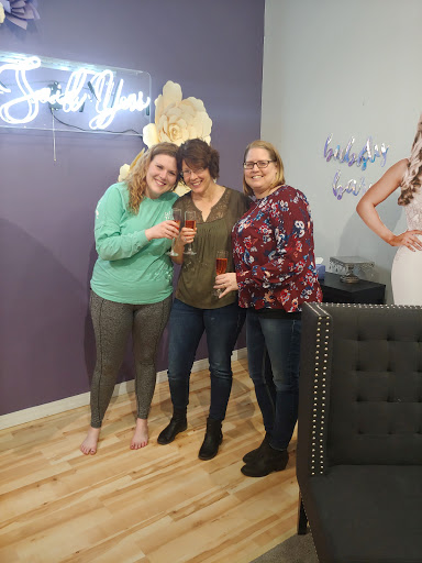 Bridal Shop «Bridal Connection», reviews and photos, 708 N Ankeny Blvd, Ankeny, IA 50023, USA