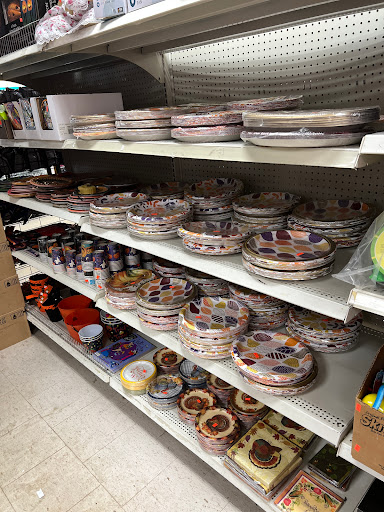 Dollar Store «Discount King», reviews and photos, 2271 Hylan Blvd, Staten Island, NY 10306, USA