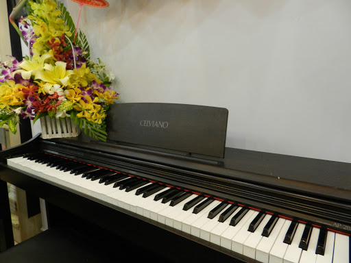 Piano Store