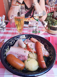 Choucroute d'Alsace du Restaurant de spécialités alsaciennes D'baecka Ofa Stub à Ribeauvillé - n°17