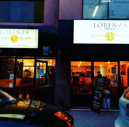 Lorenza Pizzeria & Trattoria