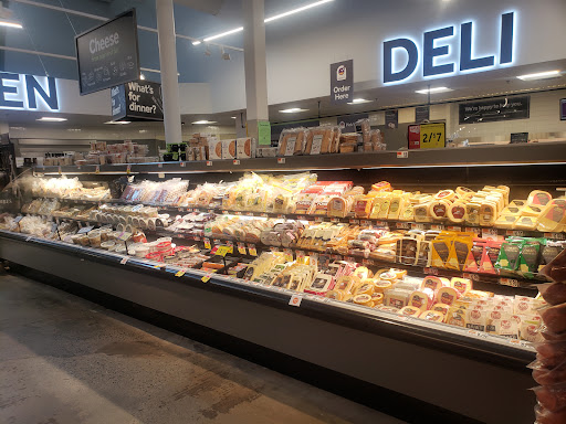 Grocery Store «Super Stop & Shop», reviews and photos, 1095 Kennedy Rd #619, Windsor, CT 06095, USA