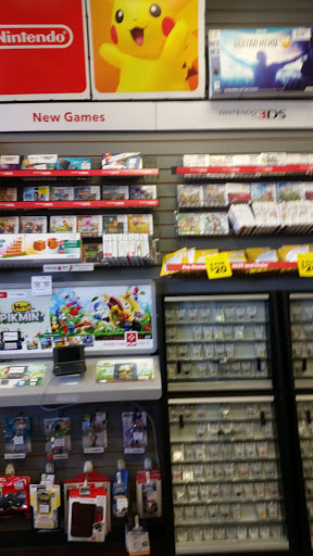 Video Game Store «GameStop», reviews and photos, 1120 N Estrella Pkwy STE C101, Goodyear, AZ 85338, USA