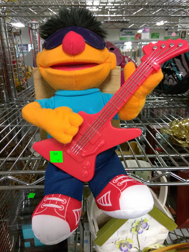 Thrift Store «Goodwill Industries Crystal Lake», reviews and photos, 1016 Central Park Dr, Crystal Lake, IL 60014, USA