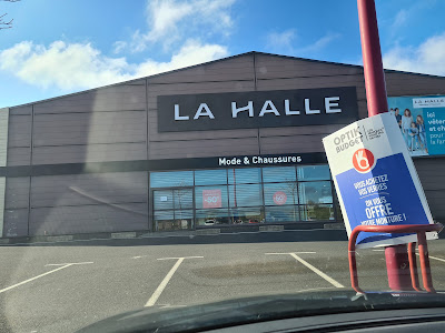 La Halle Saint Flour Zi Montplain à Saint-Flour