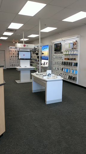 Cell Phone Store «GoWireless Verizon Authorized Retailer», reviews and photos, 141 US-130 Suite V, Cinnaminson, NJ 08077, USA