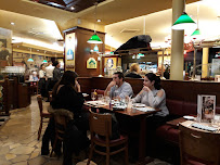 Atmosphère du Restaurant Léon - Saint Germain à Paris - n°16