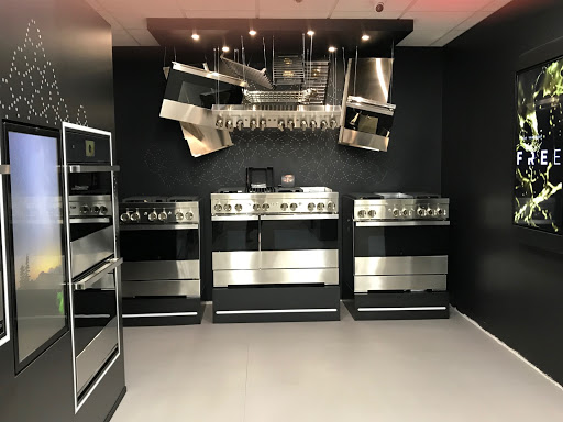 Refrigerator Store «Universal Appliance and Kitchen Center», reviews and photos, 12050 Ventura Blvd, Studio City, CA 91604, USA