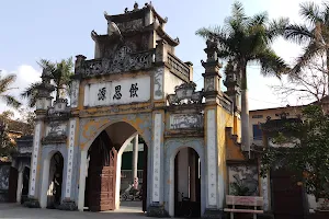Kinh Duong Vuong Temple image