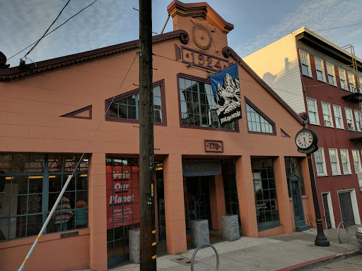 Clothing Store «Patagonia San Francisco», reviews and photos, 770 North Point St, San Francisco, CA 94109, USA