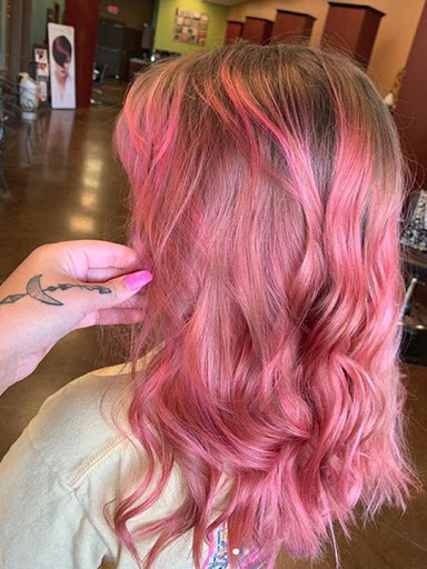 Beauty Salon «The Cutting Edge Salon», reviews and photos, 811 N 12th St, Murray, KY 42071, USA