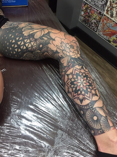 Tattoo Shop «A Built To Last Tattooing», reviews and photos, 315 W Market St, York, PA 17401, USA