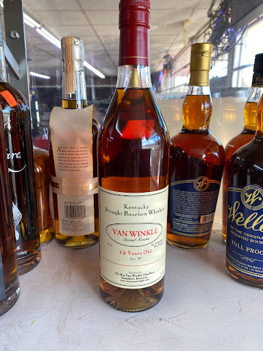 Liquor Store «Flags Liquor Store», reviews and photos, 4215 Fulton Industrial Blvd SW, Atlanta, GA 30336, USA