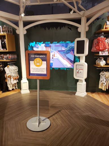 Toy Store «Disney Store», reviews and photos, 350 W Hillcrest Dr, Thousand Oaks, CA 91360, USA