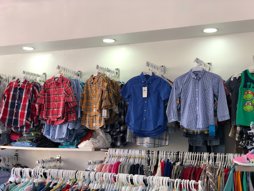 Stores to buy children's clothing Santo Domingo