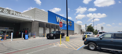 Department Store «Walmart», reviews and photos, 1151 Old US Hwy 90 E, Castroville, TX 78009, USA
