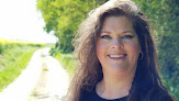 Jolanda Linders | Regression therapist, shaman, and spiritual teacher Graçay