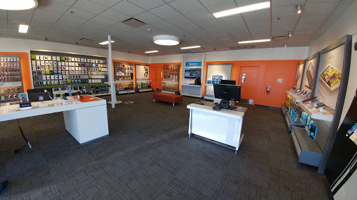 Cell Phone Store «AT&T Authorized Retailer», reviews and photos, 748 E Bell Rd #102, Phoenix, AZ 85022, USA