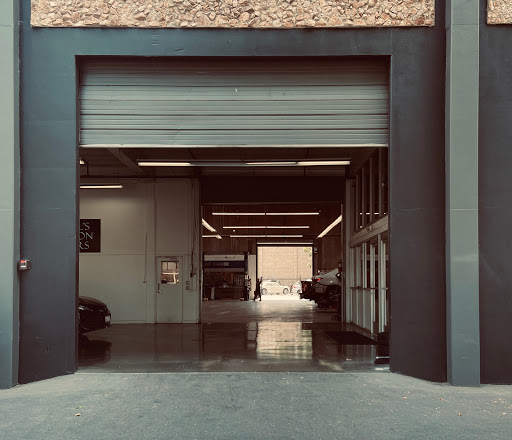 Auto Body Shop «Kniesel’s Collision - X Street», reviews and photos, 1228 X St, Sacramento, CA 95818, USA