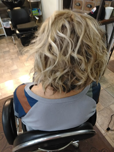 Beauty Salon «Hotlines Beauty Supply, Salon & Boutique», reviews and photos, 4655 S 1900 W, Roy, UT 84067, USA