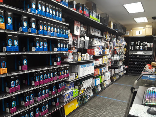 Computer Store «Micro Center», reviews and photos, 3710 Minnesota 100 South, St Louis Park, MN 55416, USA