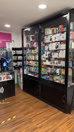 Connection store - Los Andes
