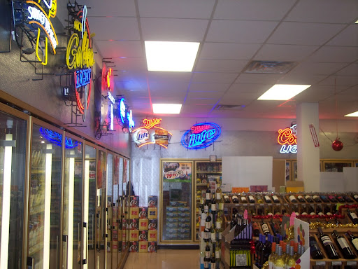 Liquor Store «B & L Liquor Store», reviews and photos, 1369 Main St, Houlton, WI 54082, USA