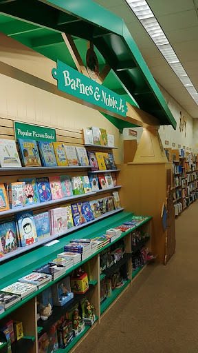 Barnes & Noble image