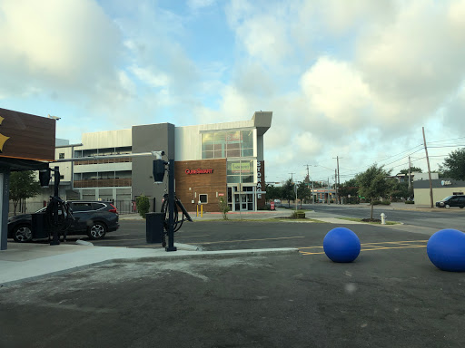 Car Wash «Mister Car Wash», reviews and photos, 5721 Burnet Rd, Austin, TX 78756, USA