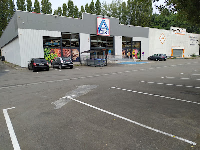 ALDI - Fougères à Fougères