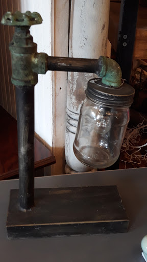 Antique Store «Logan Village Mall», reviews and photos, 977 Logan St, Noblesville, IN 46060, USA