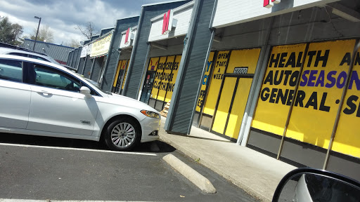 While Supplies Last Liquidations, 16600 SE McLoughlin Blvd, Milwaukie, OR 97267, USA, 