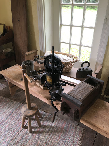 Local History Museum «Museum of Texas Handmade Furniture», reviews and photos, 1370 Churchill Dr, New Braunfels, TX 78130, USA