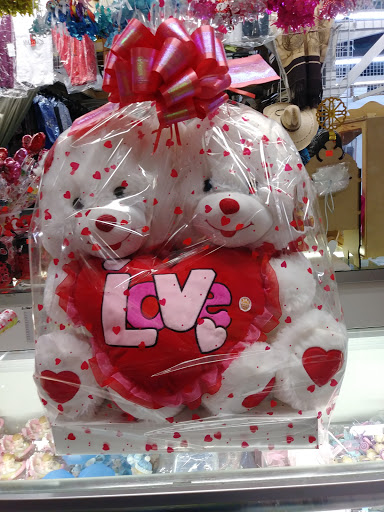 Department Store «Watsonville Discount Mall», reviews and photos, 347 Rodriguez St, Watsonville, CA 95076, USA