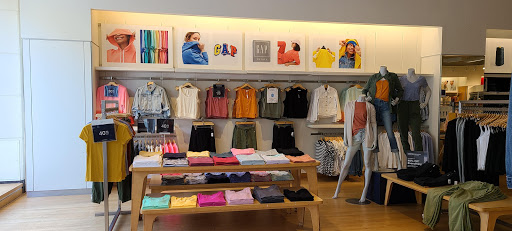 Clothing Store «Gap», reviews and photos, 1225 Pacific Ave, Santa Cruz, CA 95060, USA