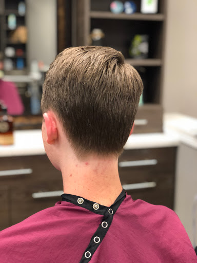 Barber Shop «Alpharetta Barber Shop», reviews and photos, 5530 Windward Pkwy #220, Alpharetta, GA 30004, USA