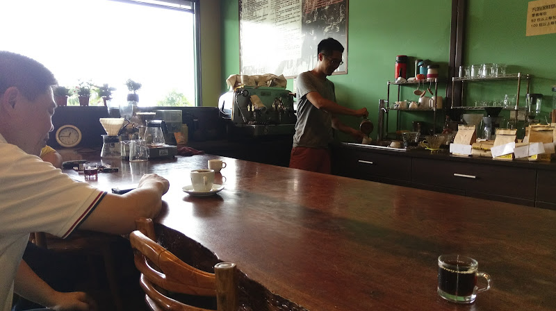 咖啡先生連鎖事業 龜山總店