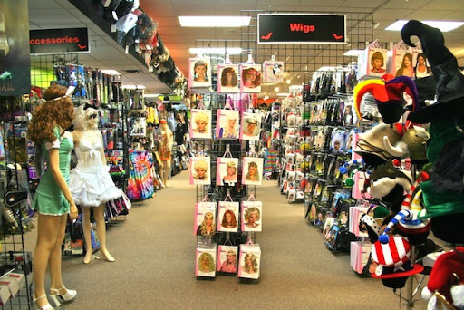 Stores to buy halloween costumes Minneapolis